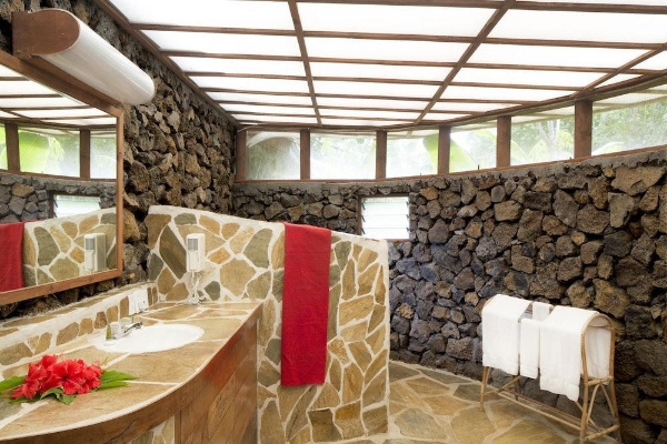Hotel Coconuts Beach Club & Resort